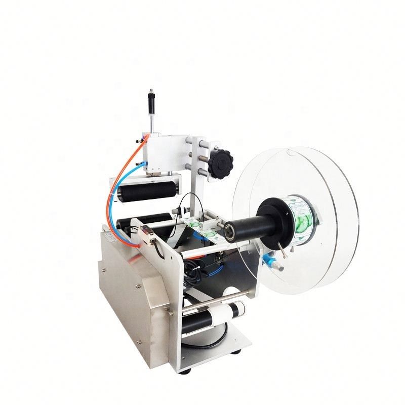 عالية الكفاءة شبه التلقائية آلة التسمية النيوماتيكية للزجاجات سهلة التشغيل الخشبية الكرتون المحرك محامل PLC علبة التروس