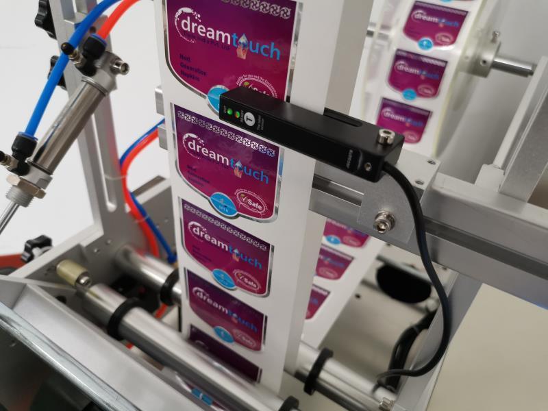 المصنع المهنية المكتظة طاولة لف حول العلامة، كاملة أو نصف التسمية لصناعات الأغذية / مستحضرات التجميل