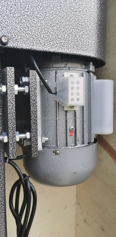 آلة ROPP شبه التلقائية منخفضة التكلفة للقبعات الألومنيومية ، وتغليف زجاجات الزجاج ، وشراب وزجاجات الكحولات DK-50