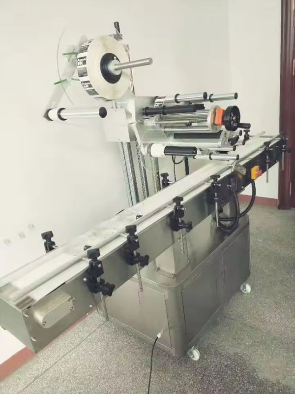 مبيعات ساخنة نصف تلقائية صغيرة قنينة زجاجة ملء و غطاء آلة زجاج الزجاجة الجرة الفراغ غطاء آلة